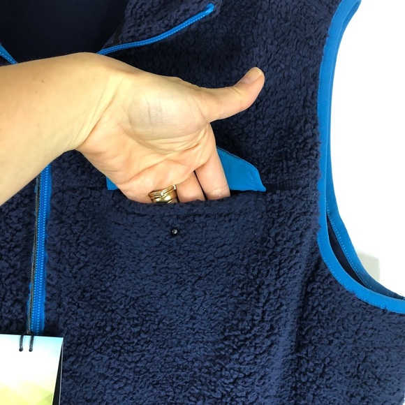 Ocean + Coast NWT Men’s Navy Fleece Vest With Pockets L - Picture 4 of 13